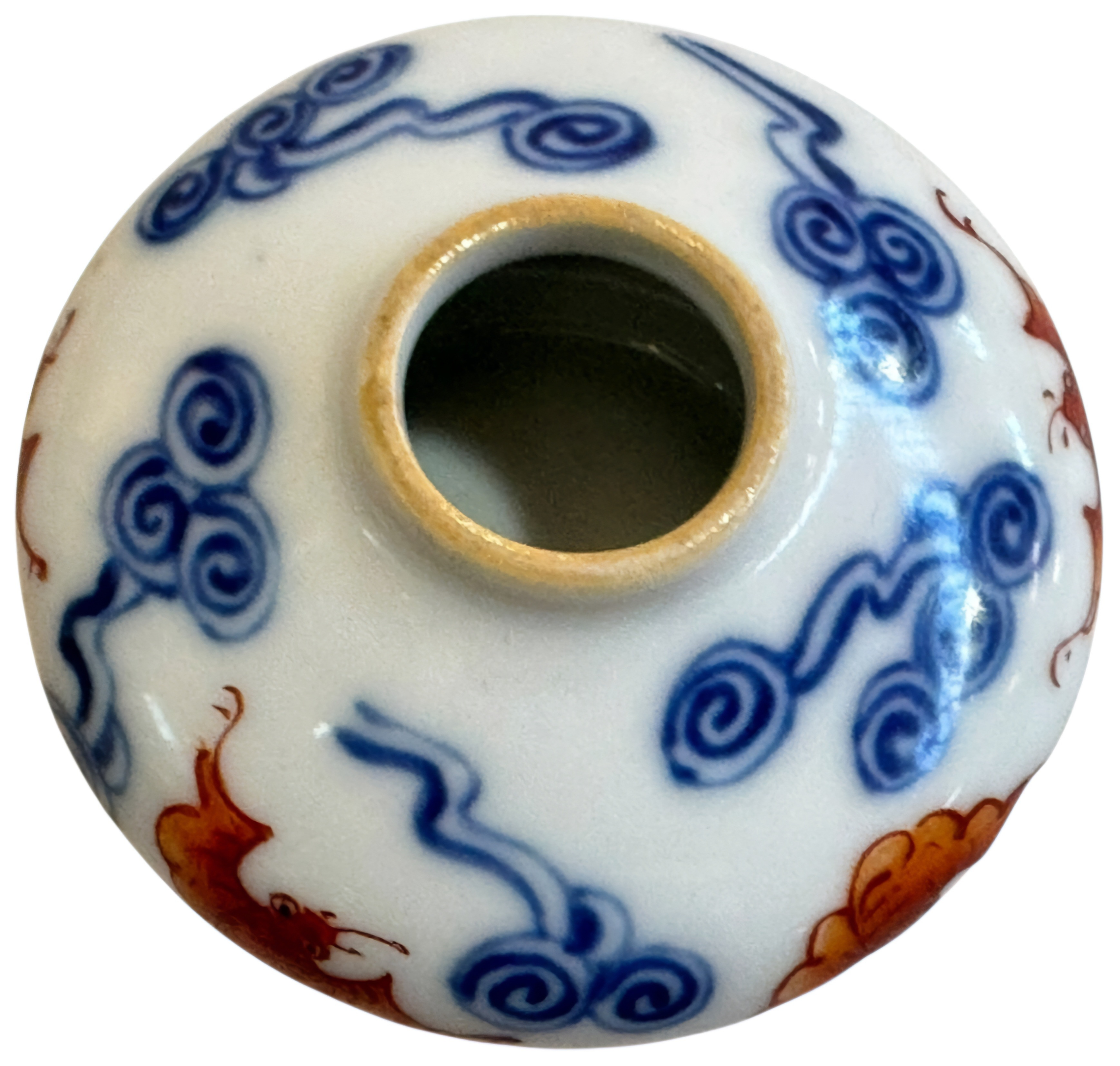 A Fine Chinese Blue and White and Underglaze Red 'Bats and Clouds' Brush Washer, Qing Dynasty, 18th/19th Century 6